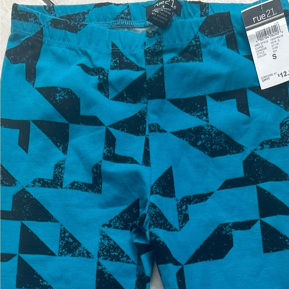💫NWT  Rue 21 Girl’s blue & black Prints Leggings